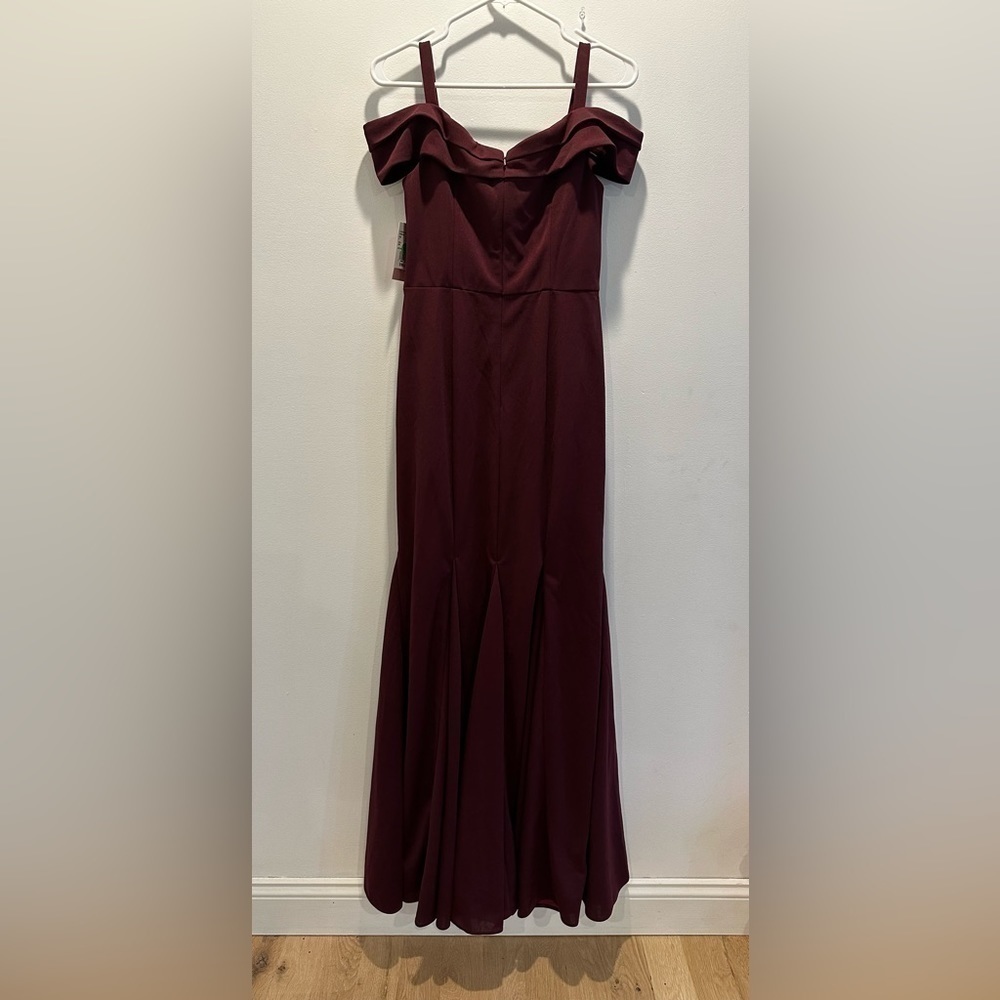 OLEG CASSINI off-the-shoulder ruched crepe mermaid dress WBM2427V4 - Picture 5 of 8